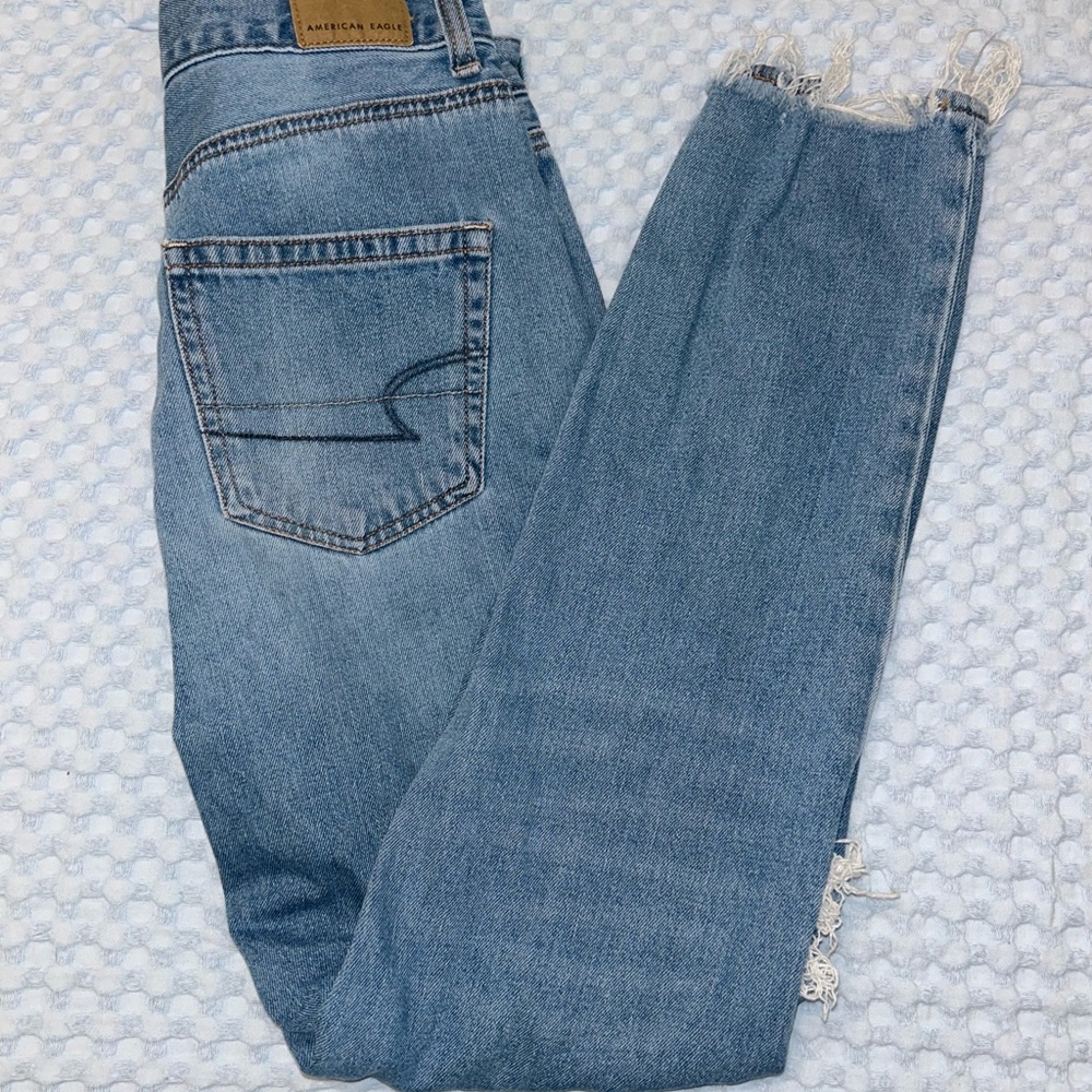 American Eagle Mom Jean
